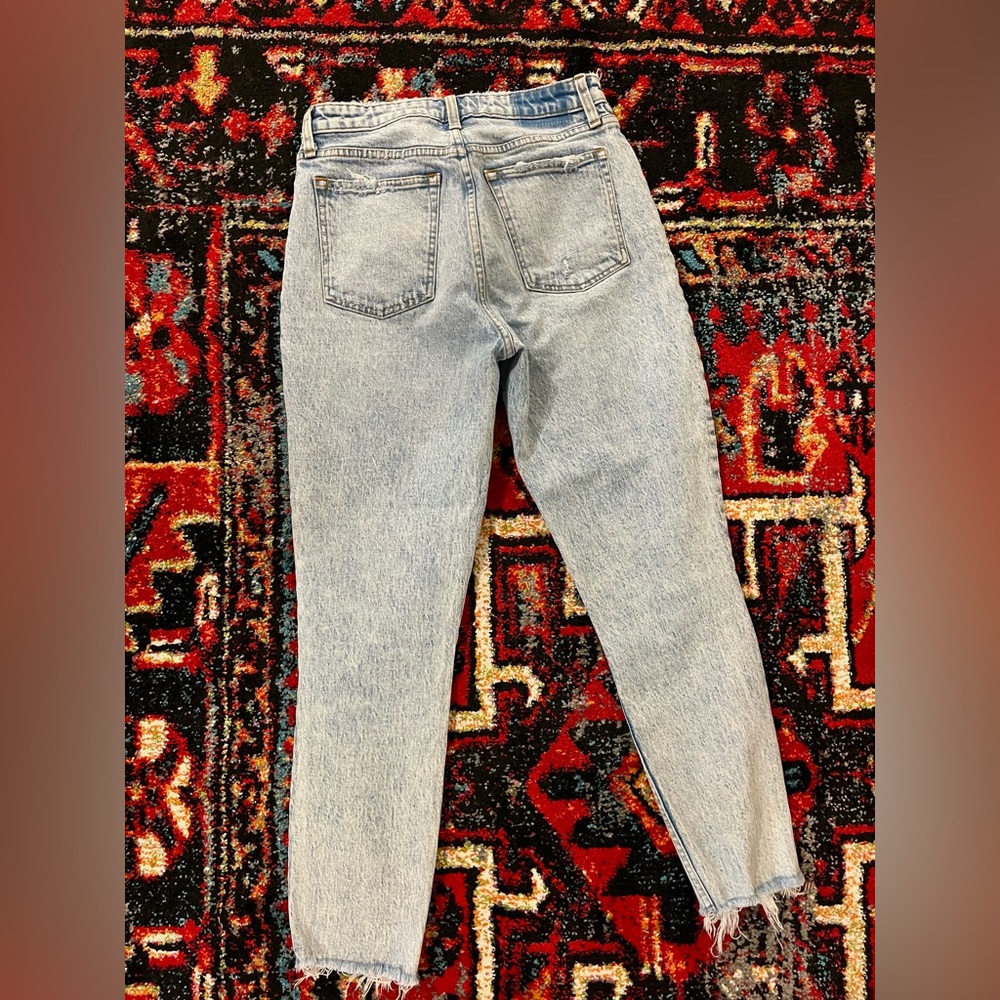 A&F Curve Love High Rise Skinny Jeans - Picture 2 of 4